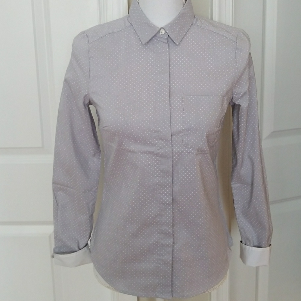 H & M GREY AND WHITE DOTTED BUTTON DOWN SHIRT